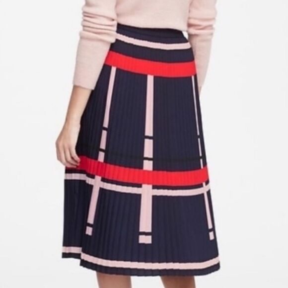 Banana Republic Blue and Red A-line Midi Pleated Skirt Size 8 - Picture 3 of 11